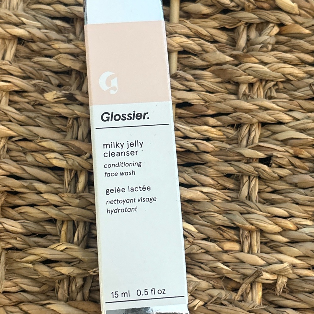Glossier Milky Jelly Cleanser – Travel Size 0.5 oz